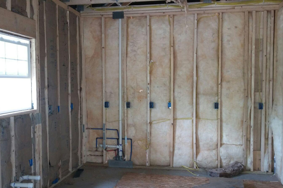 Insulation Installation Drywall Barn